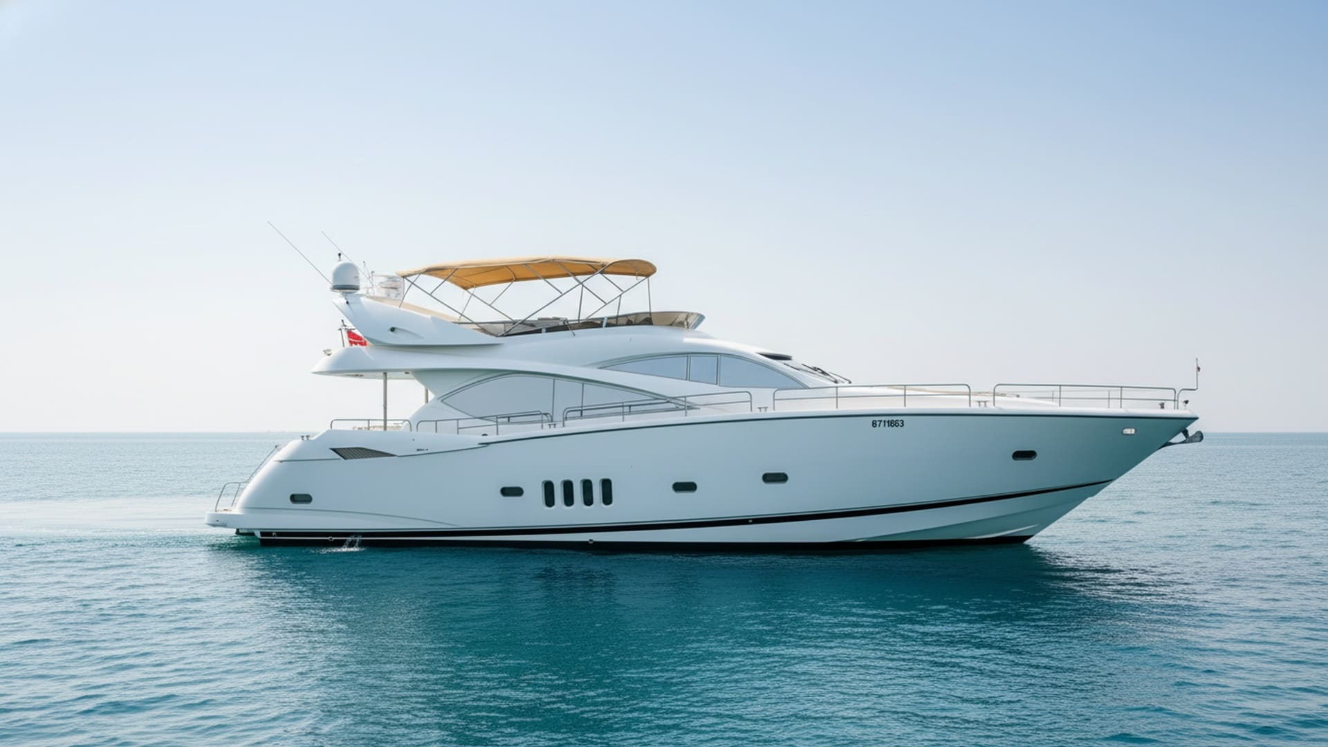 Vnější pohled na luxusní jachtu Emerald Glory 82 ft