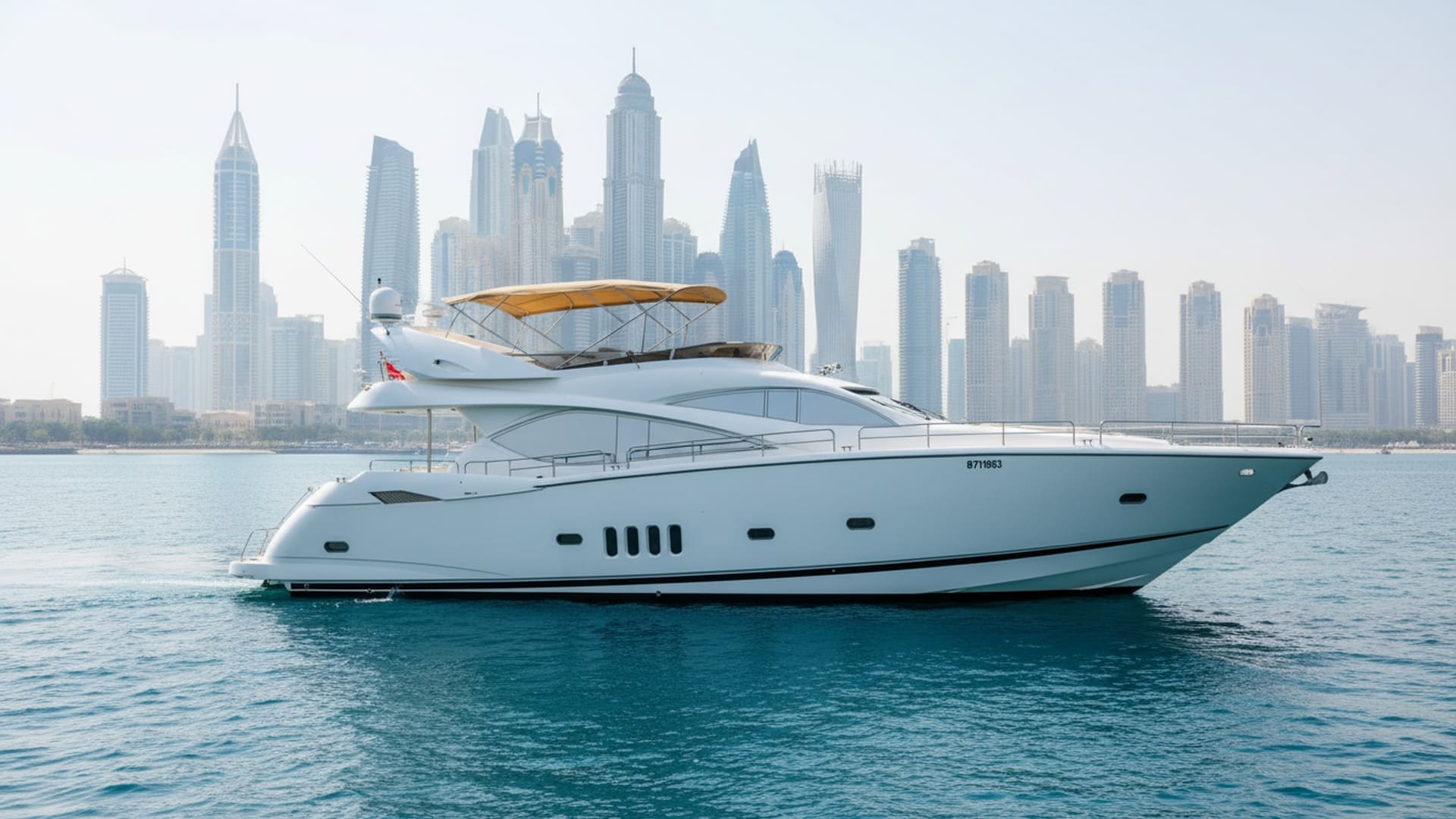 Luxusní jachta Emerald Glory 82 ft v Dubai Marina