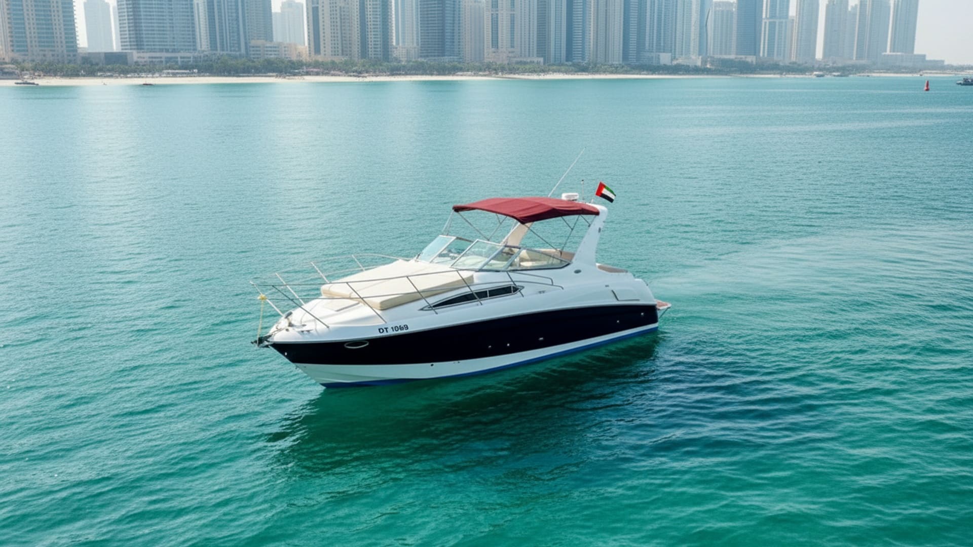 Widok z lotu ptaka na jacht Paradise Glory 33 ft w Dubai Marina