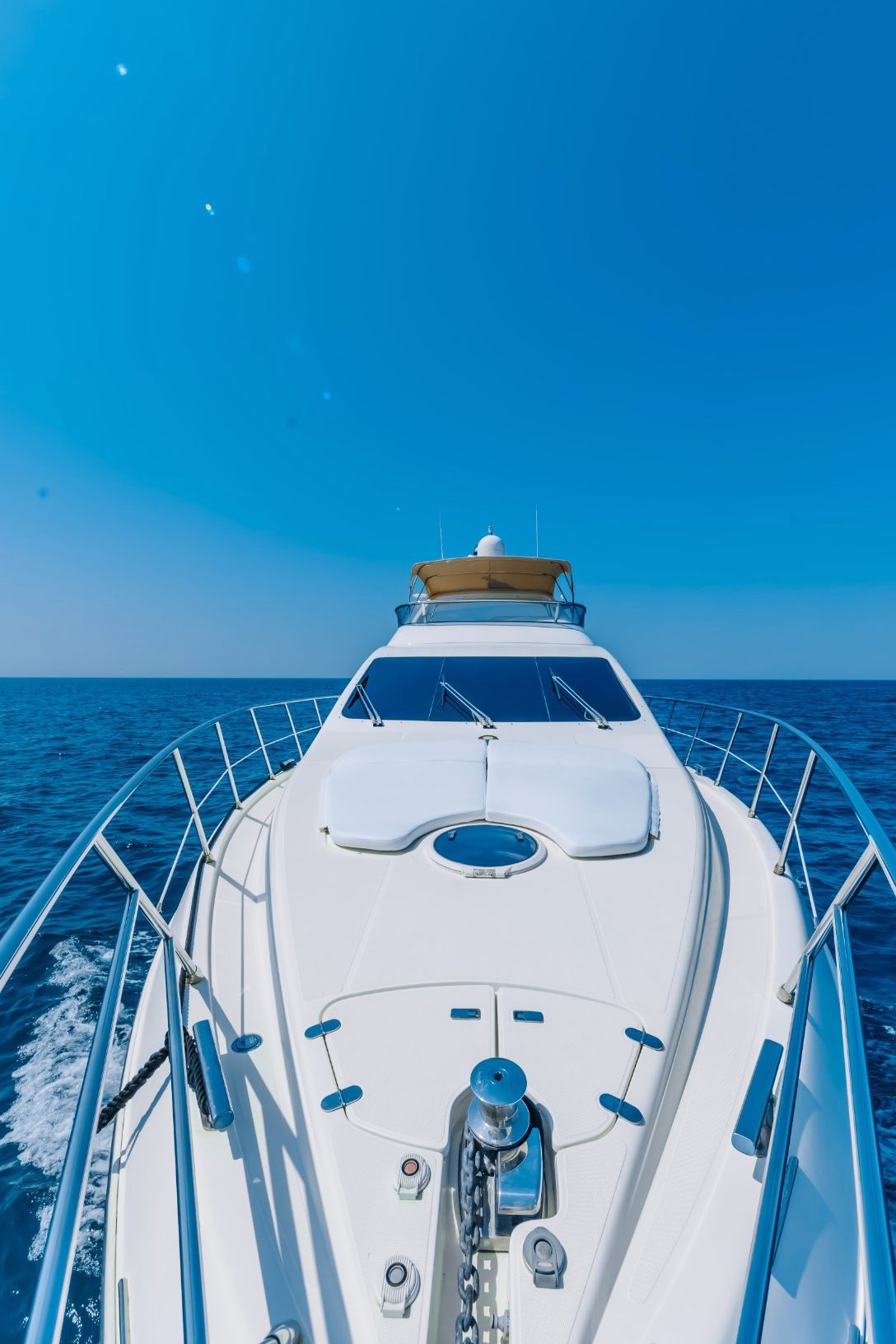 Azimut White Pearl yacht, image 4