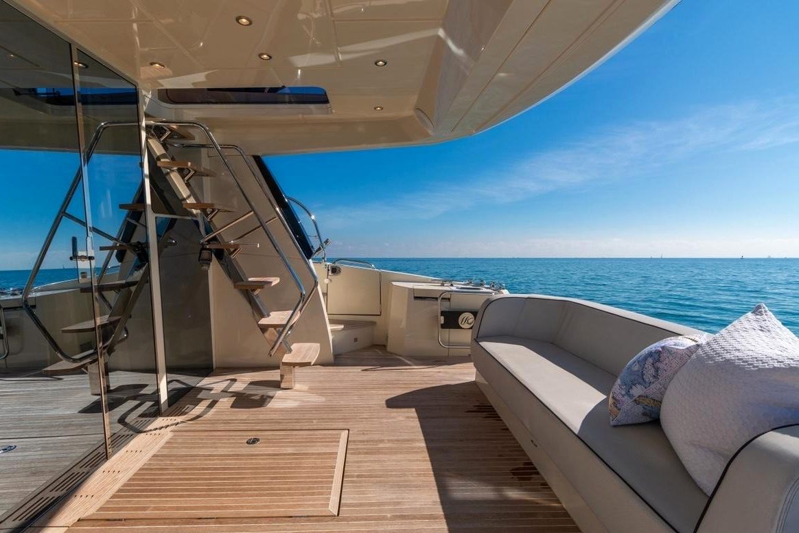 Monte Carlo 6 yacht, image 11