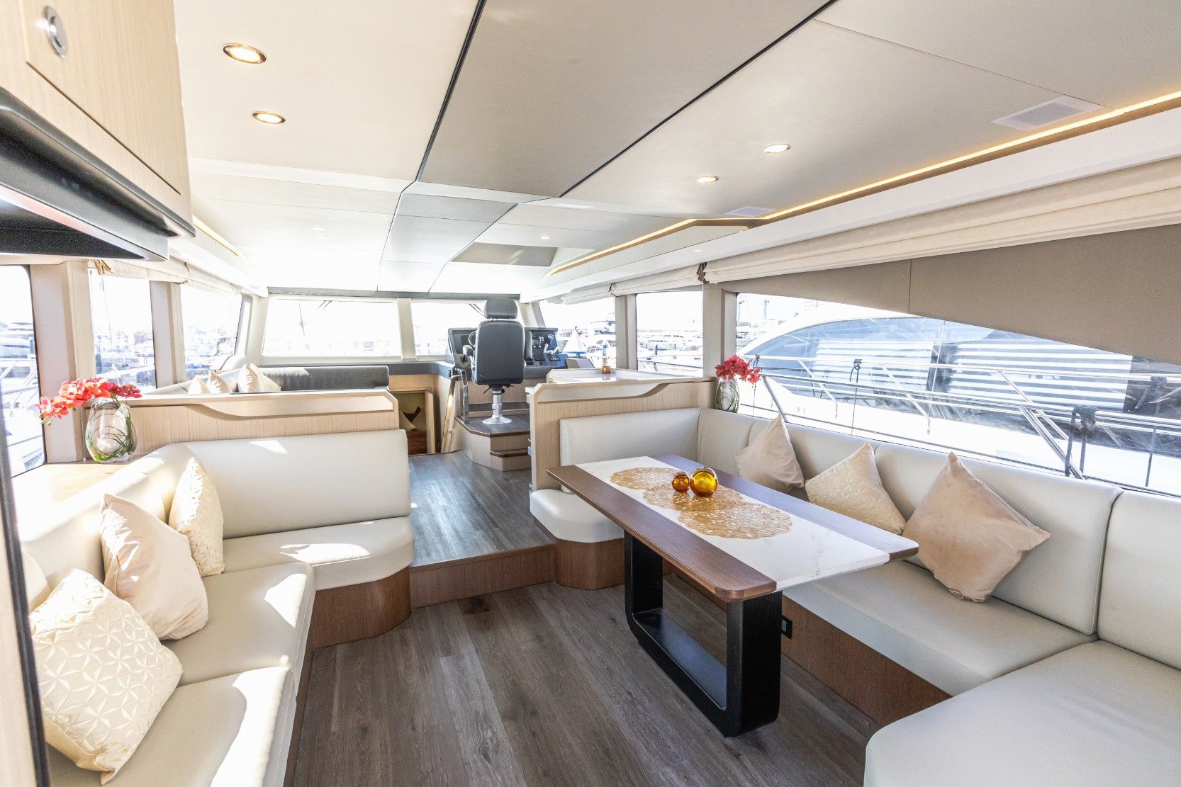 Sky Walker Fly X53 Sport yacht, image 10