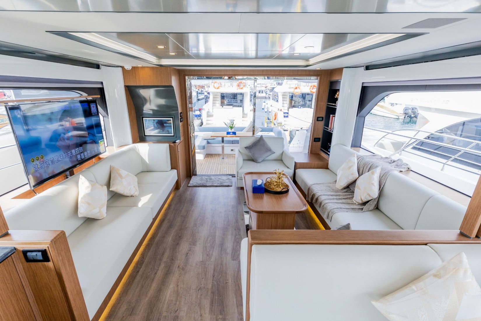 Sky Walker Amie X63 Sport yacht, image 5