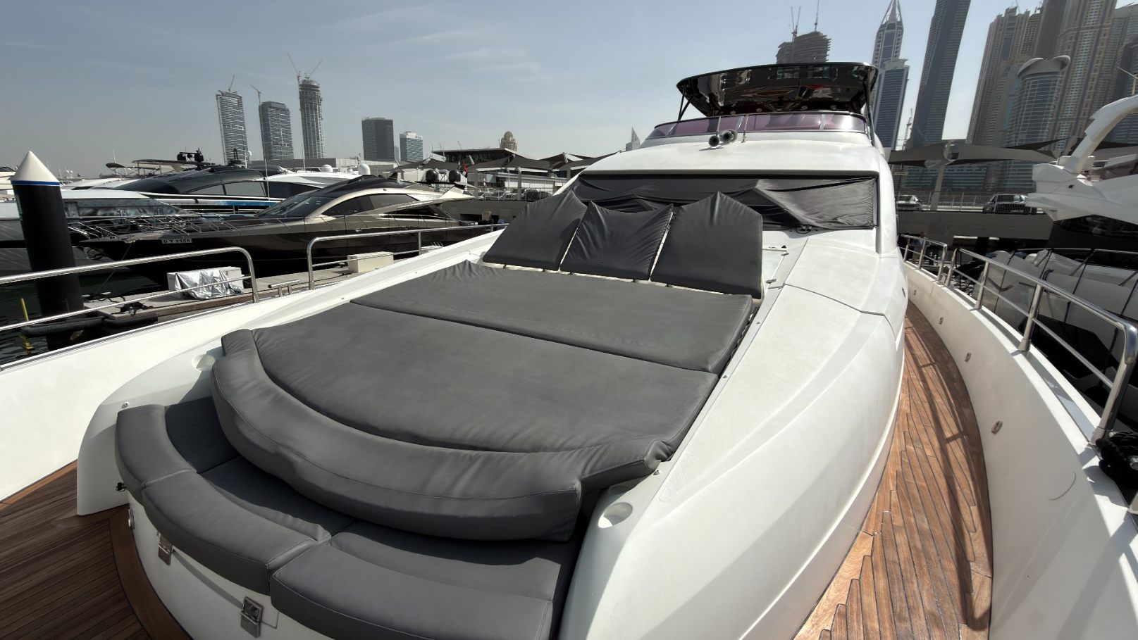 Sunseeker Aarna yacht, image 13