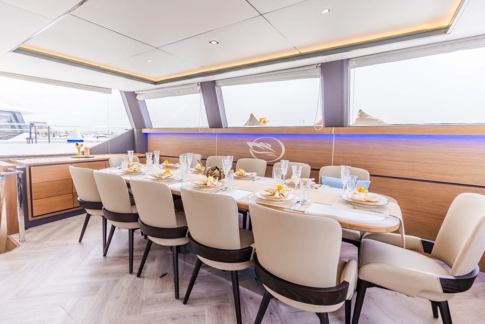 Sky Walker Aquila yacht, image 14