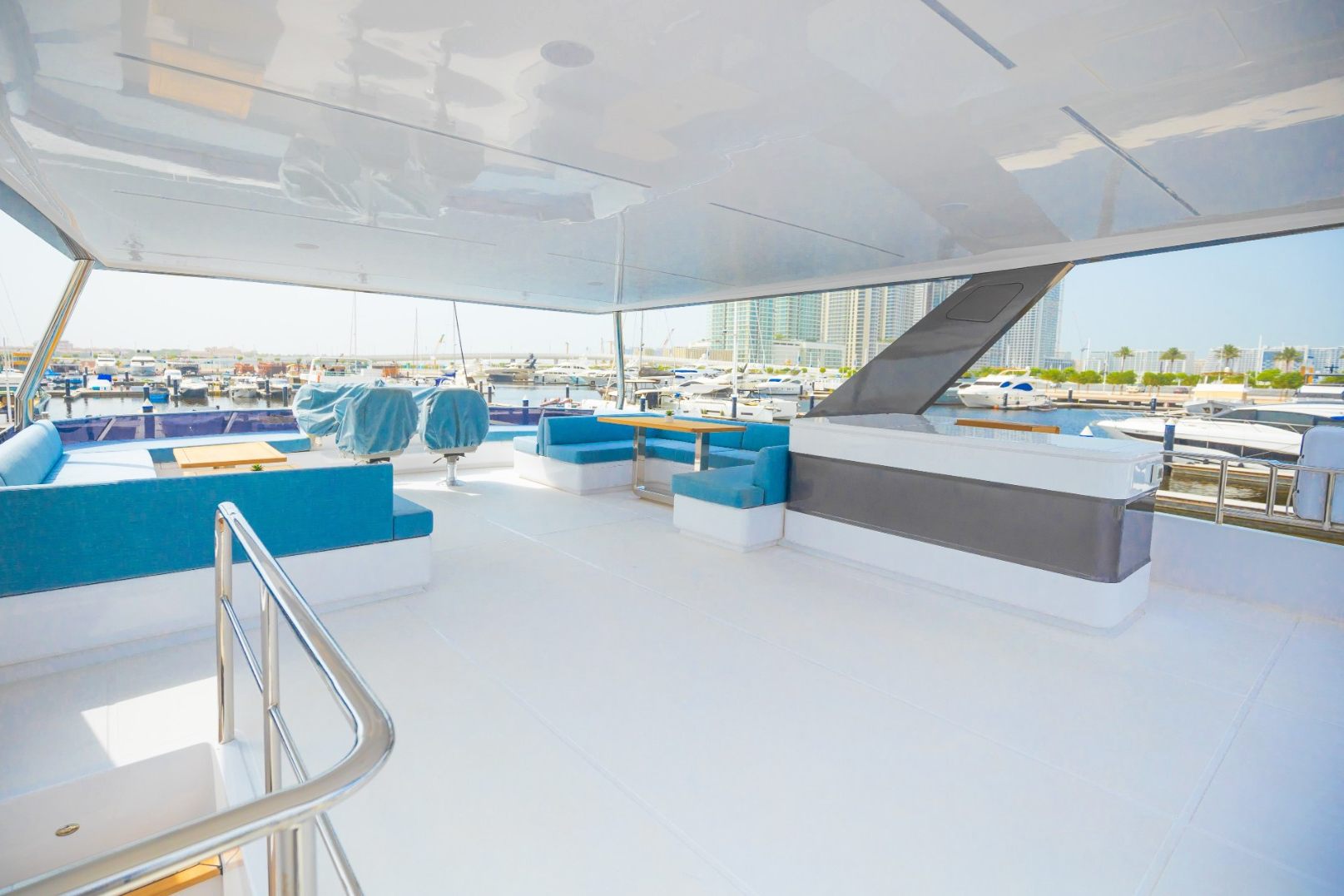 Sky Walker Volare yacht, image 8