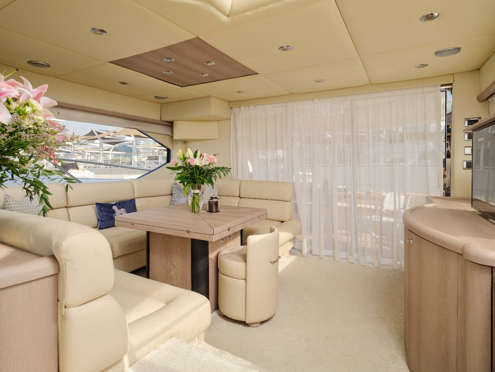 Sunseeker Satoshi yacht, image 6