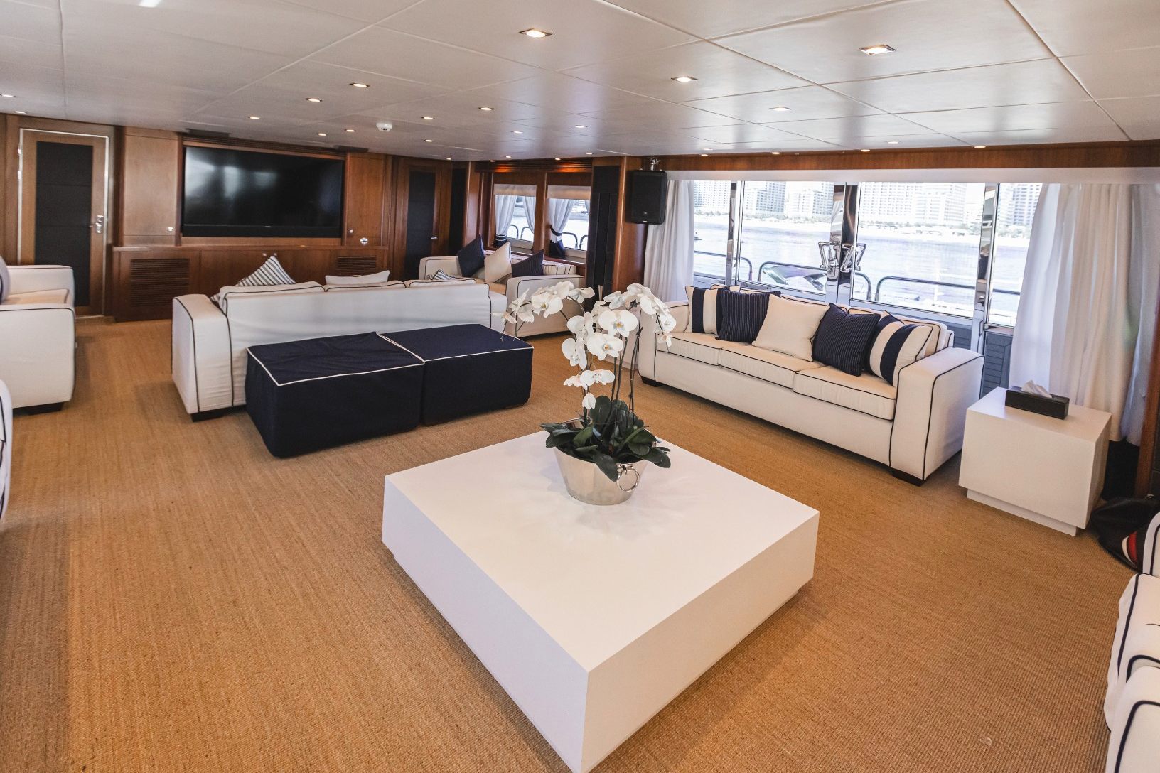 Sunseeker Lucien yacht, image 5