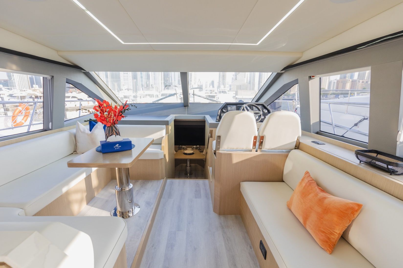 Sky Walker RAK 1 yacht, image 2