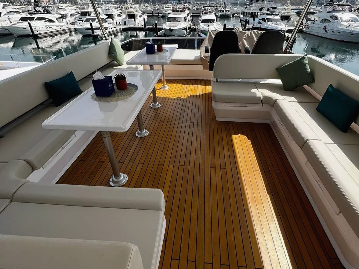 Sky Walker Aura yacht, image 4