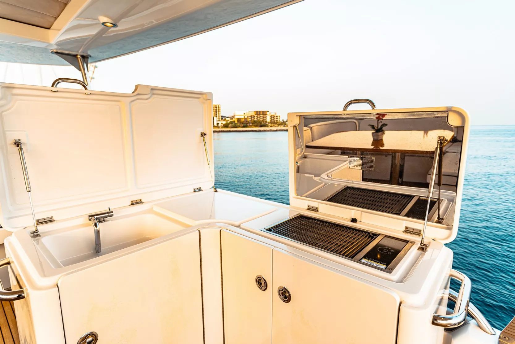 Azimut Magellano 66 ft yacht, image 5