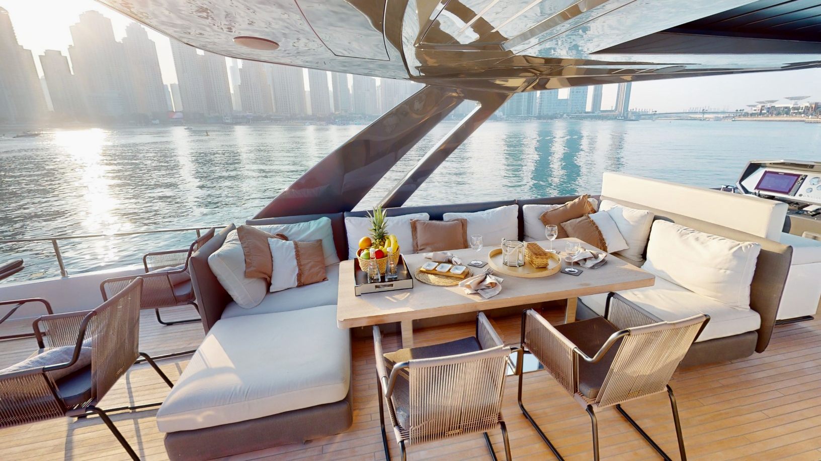 Ferretti 78 ft yacht, image 8