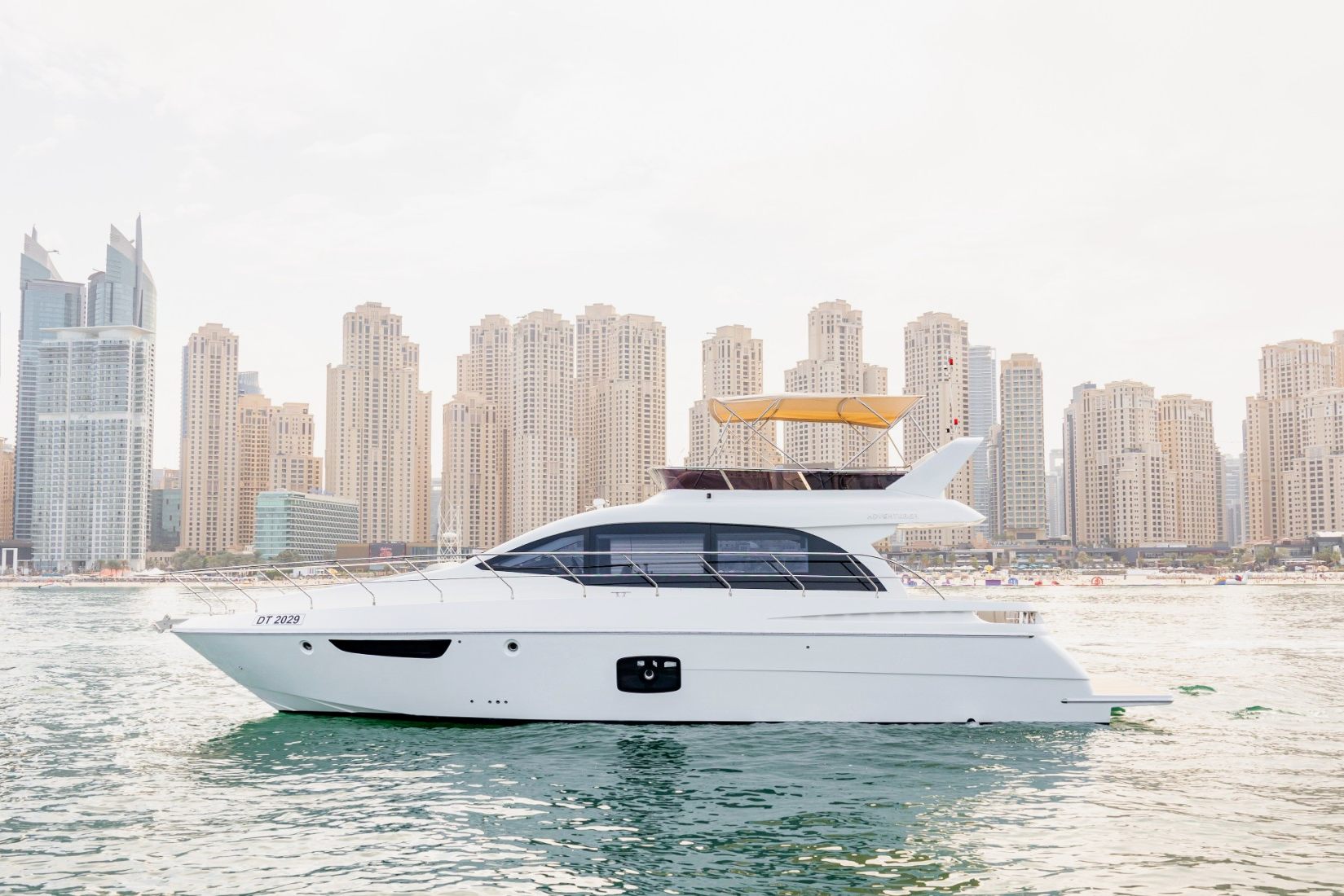 Sky Walker Uno yacht, image 9