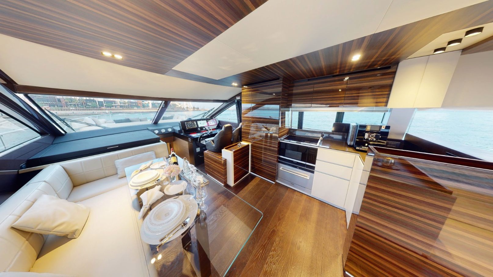 Ferretti 67 ft yacht, image 5