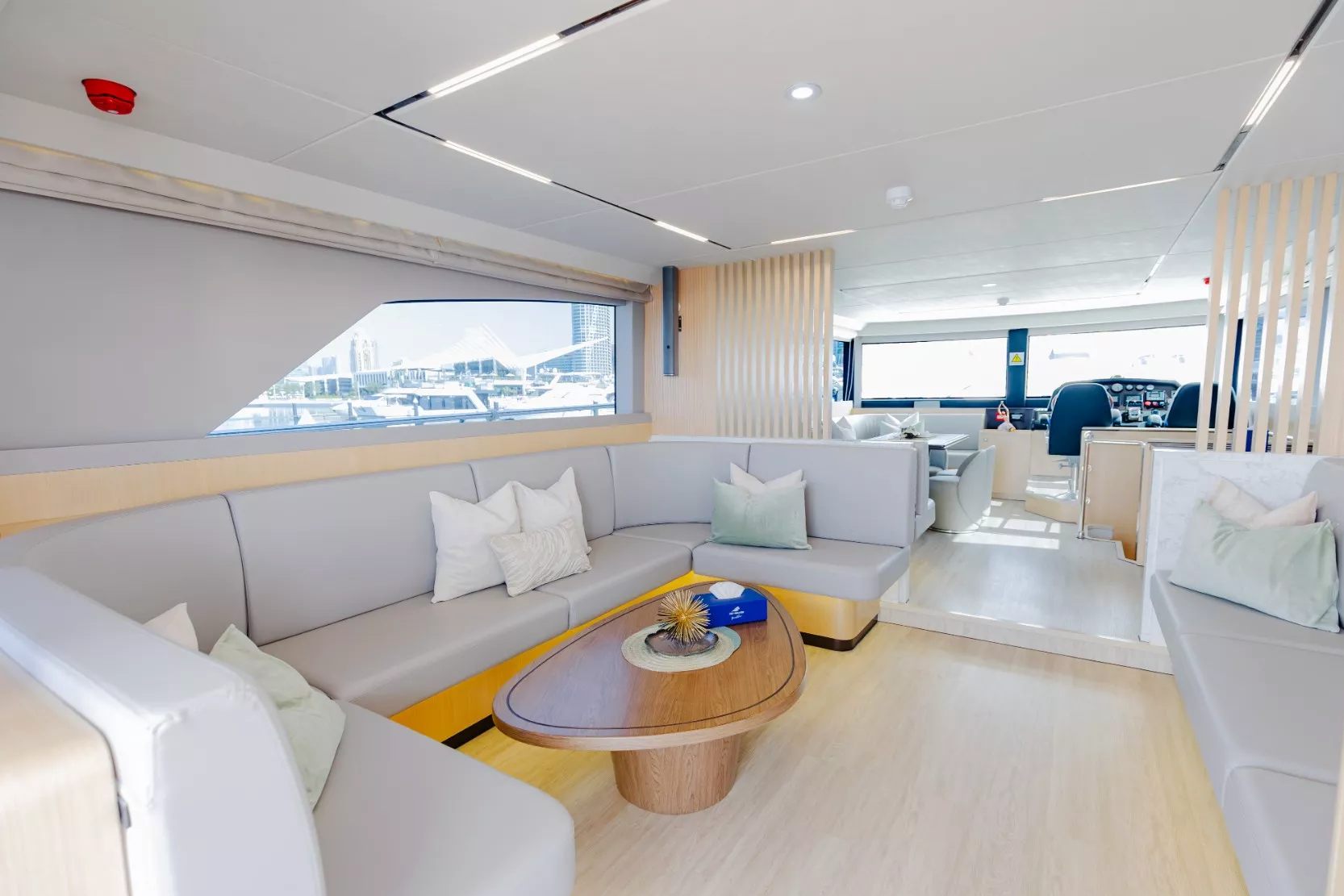 Sky Walker Gala yacht, image 7