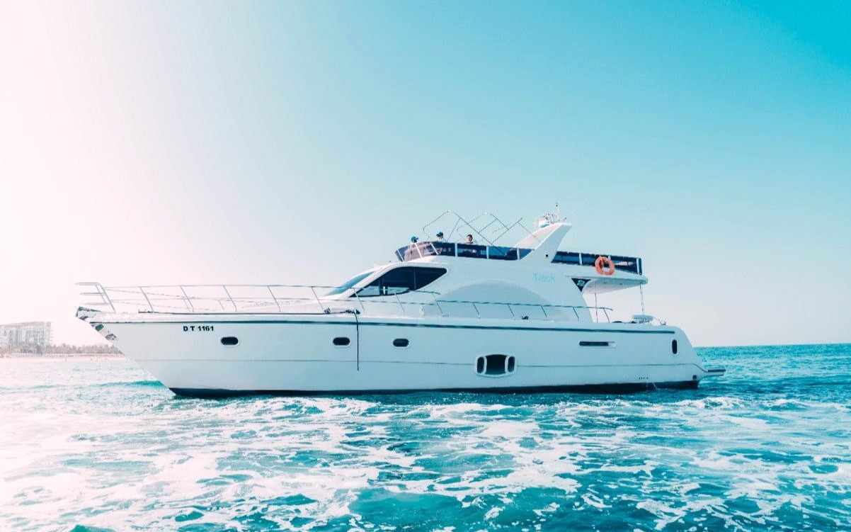 Dubai Marine Tisck in Dubai, 75 ft