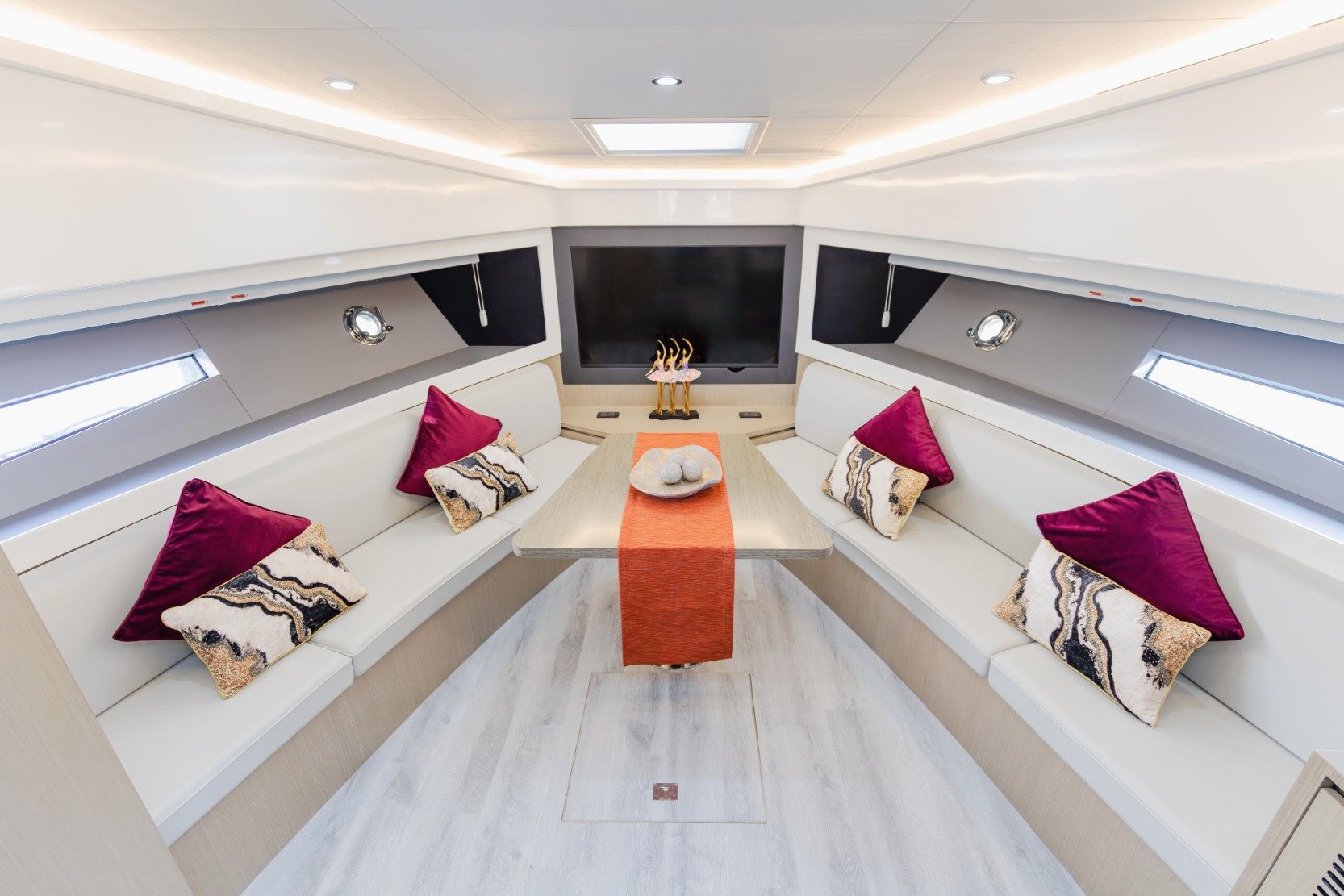 Sky Walker Gib yacht, image 3