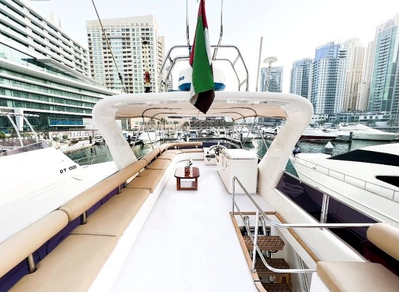 Dubai Marine Tisck yacht, image 6