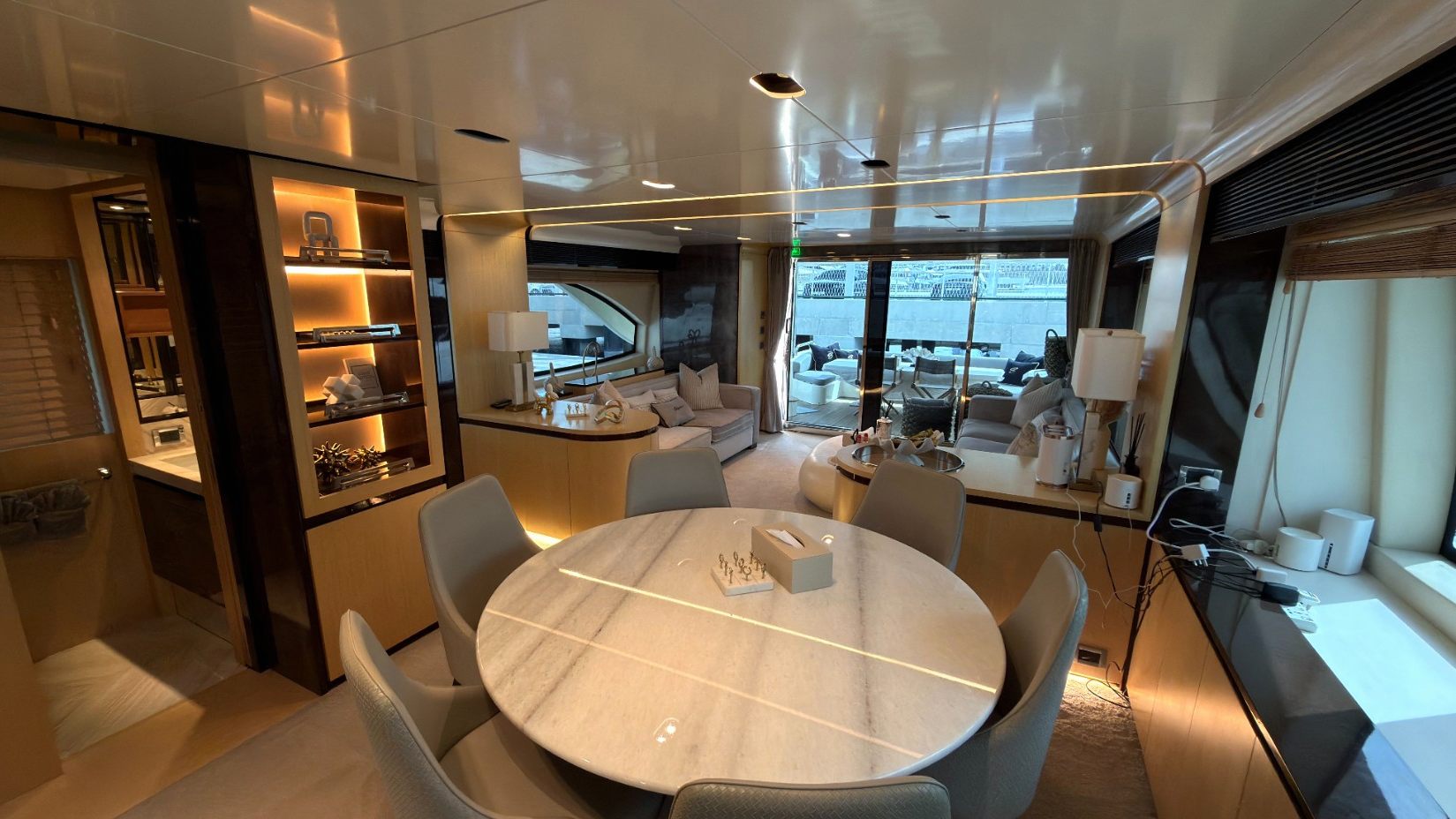 Azimut Satisfaction yacht, image 2
