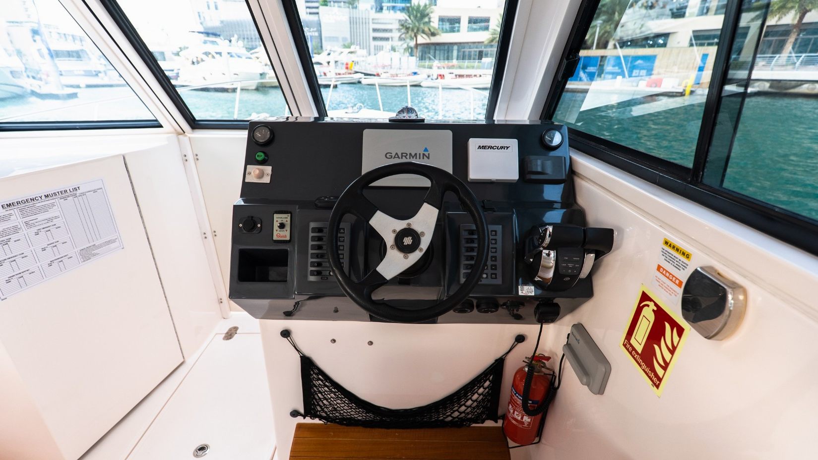 Silver Craft Thunder yacht, image 9