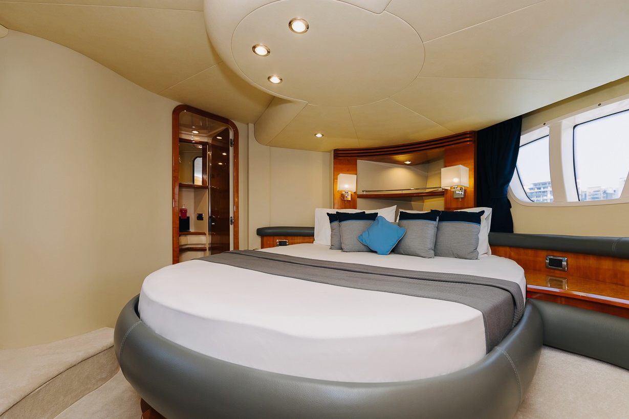 Azimut 8ofUs yacht, image 6