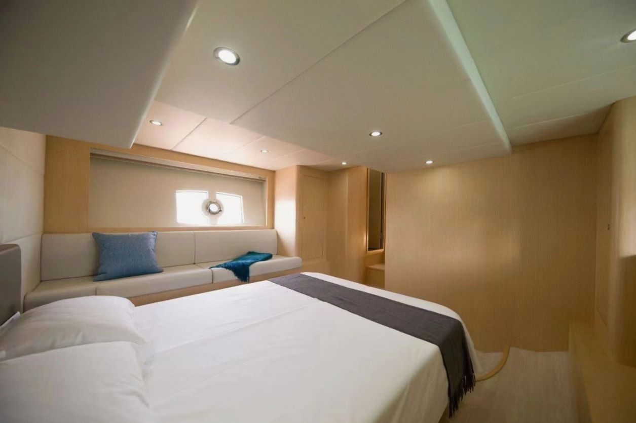 Sky Walker Oxo yacht, image 2