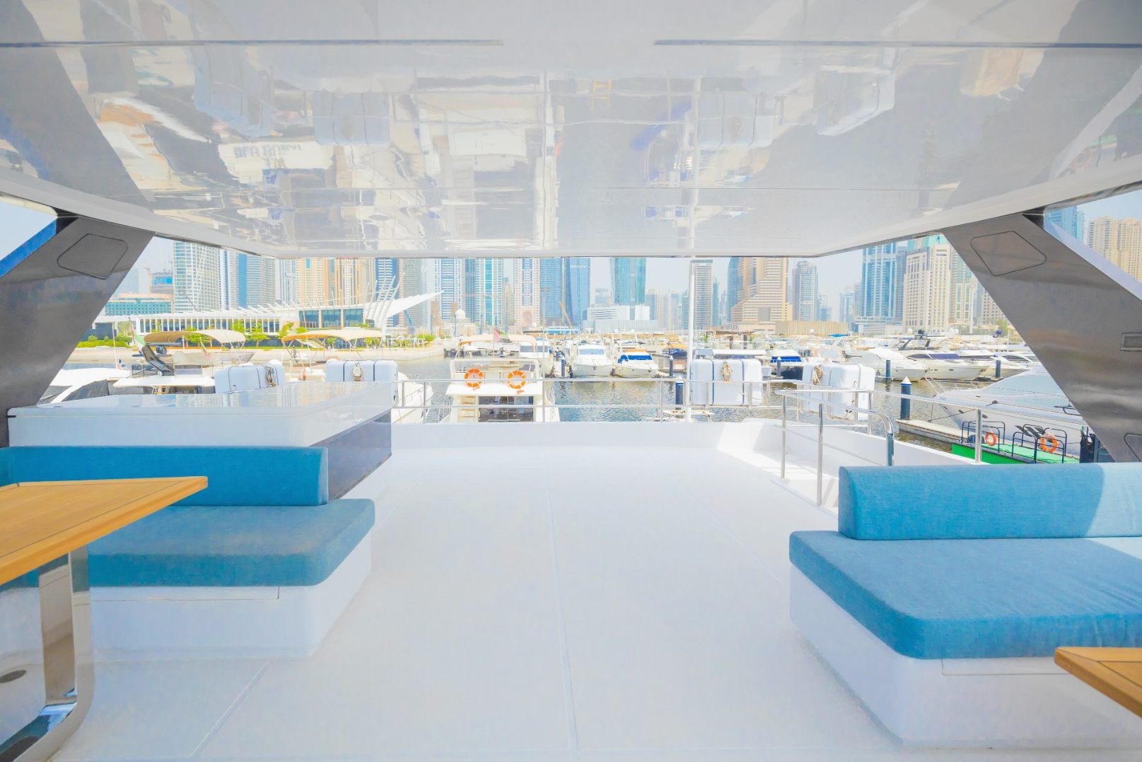 Sky Walker Volare yacht, image 9