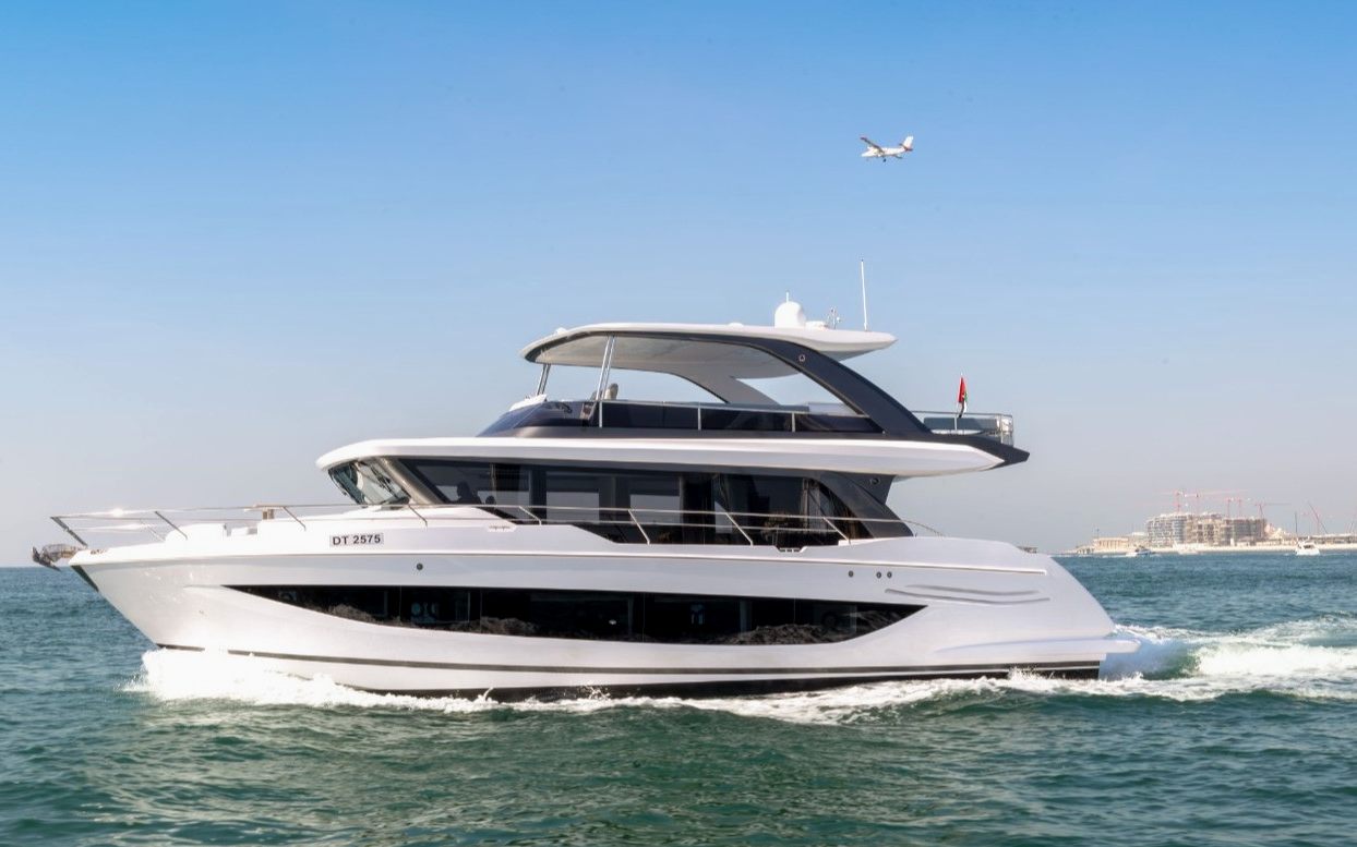 Sky Walker Amie X63 Sport in Dubai, 63 ft