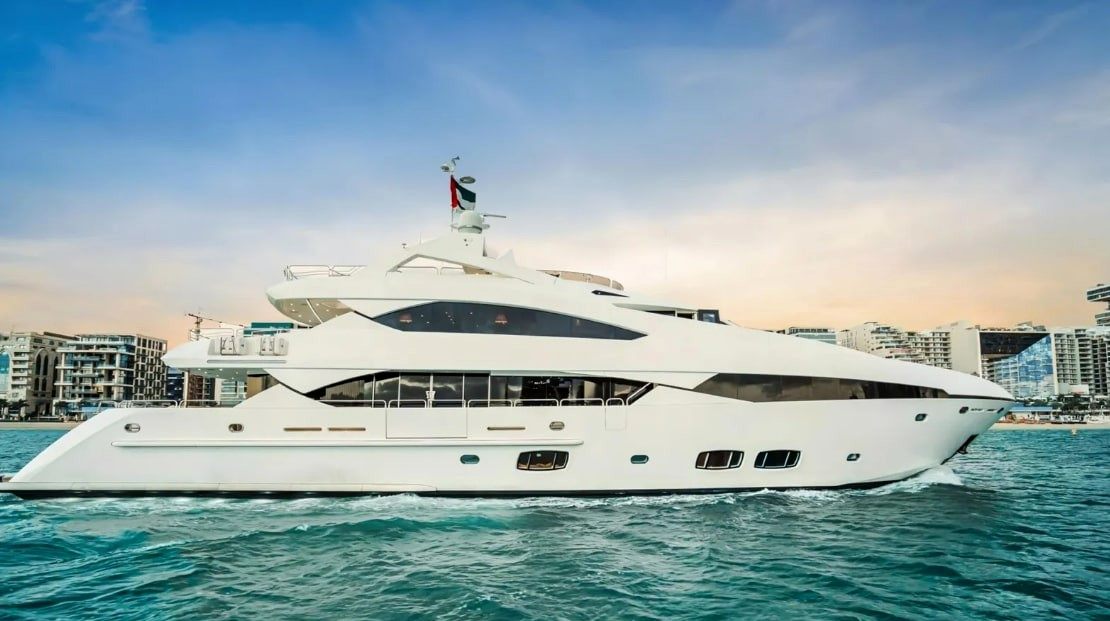 Sunseeker Lucien yacht, image 12