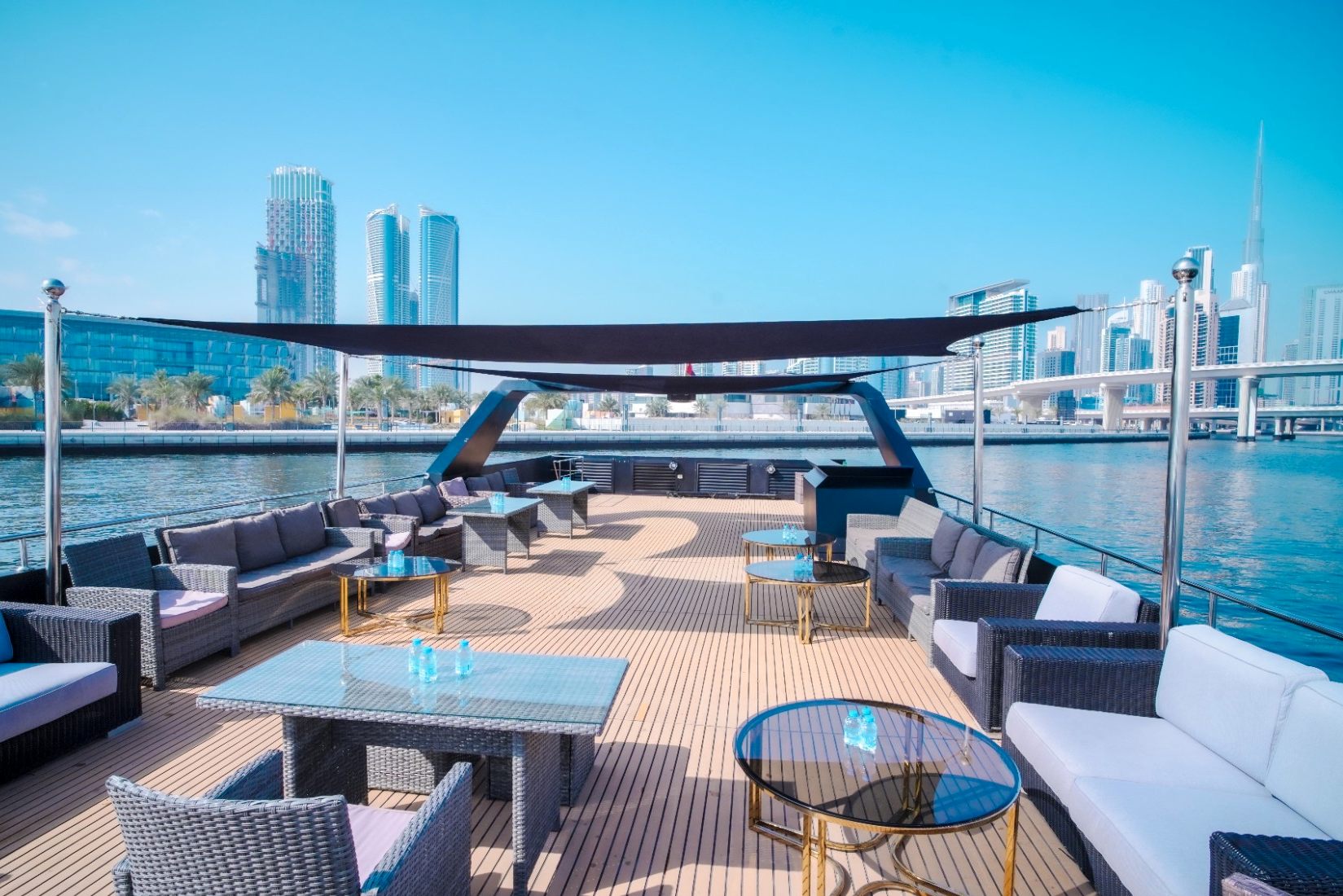 Play Boy Houseboat yacht, image 4