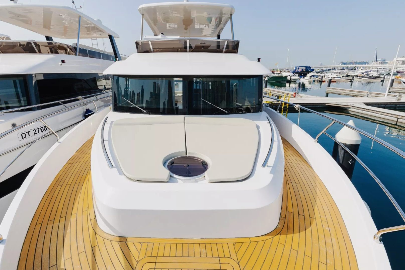 Sky Walker Gala yacht, image 8