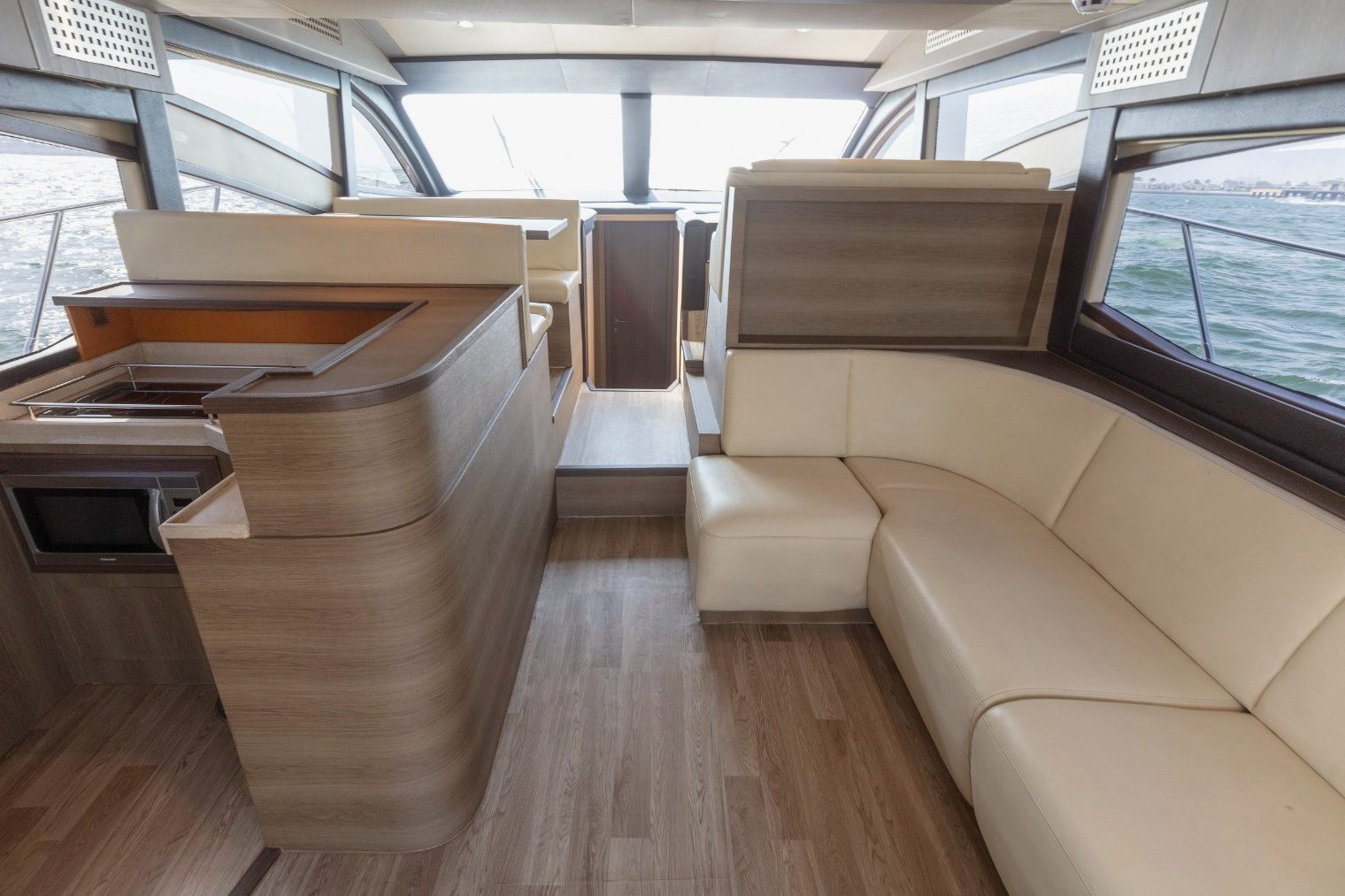 Oryx Viktoriia yacht, image 13