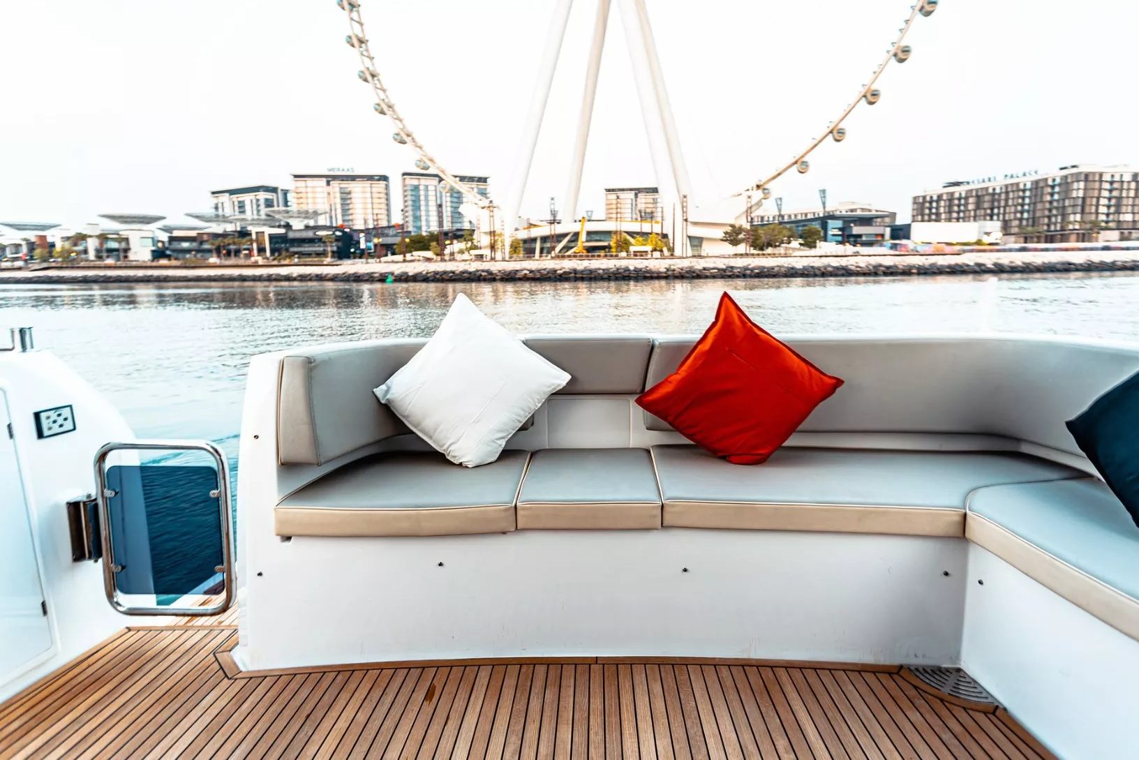Azimut Magellano 43 ft yacht, image 2