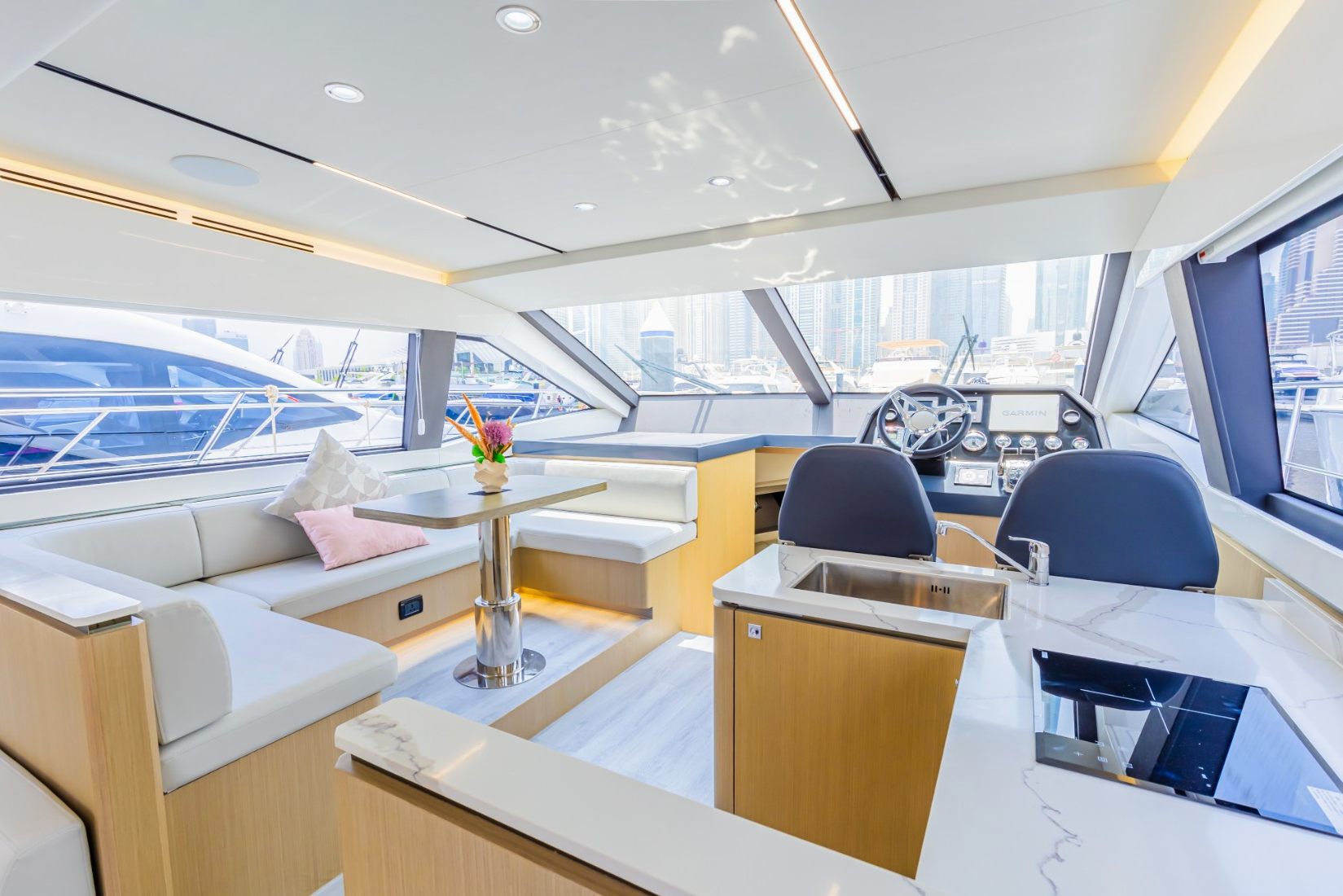 Sky Walker Fin yacht, image 11