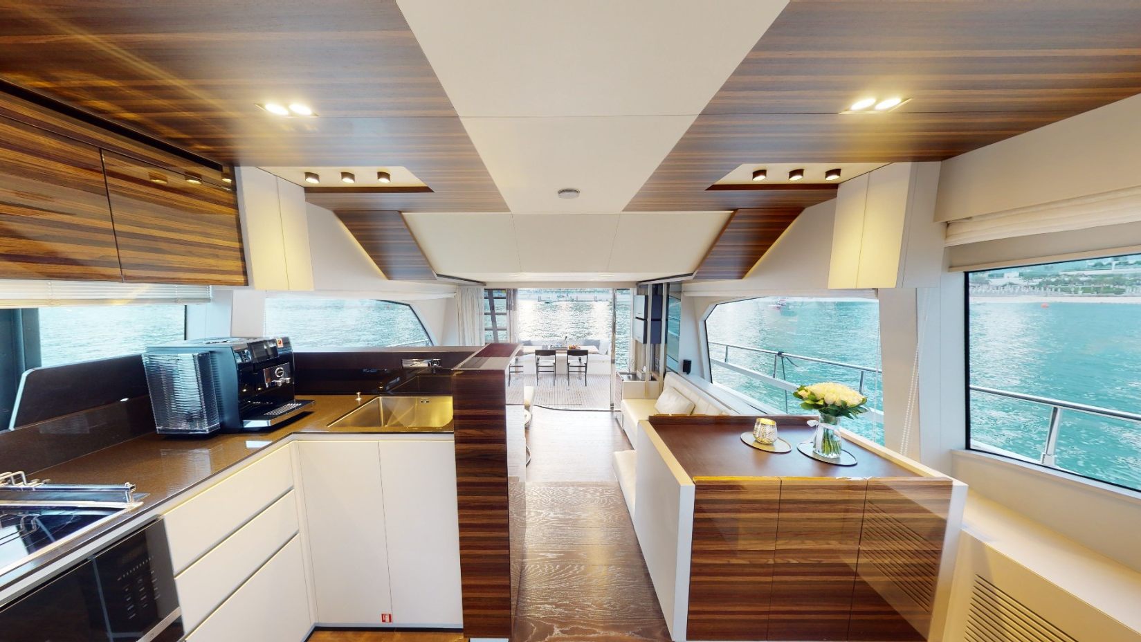 Ferretti 67 ft yacht, image 15
