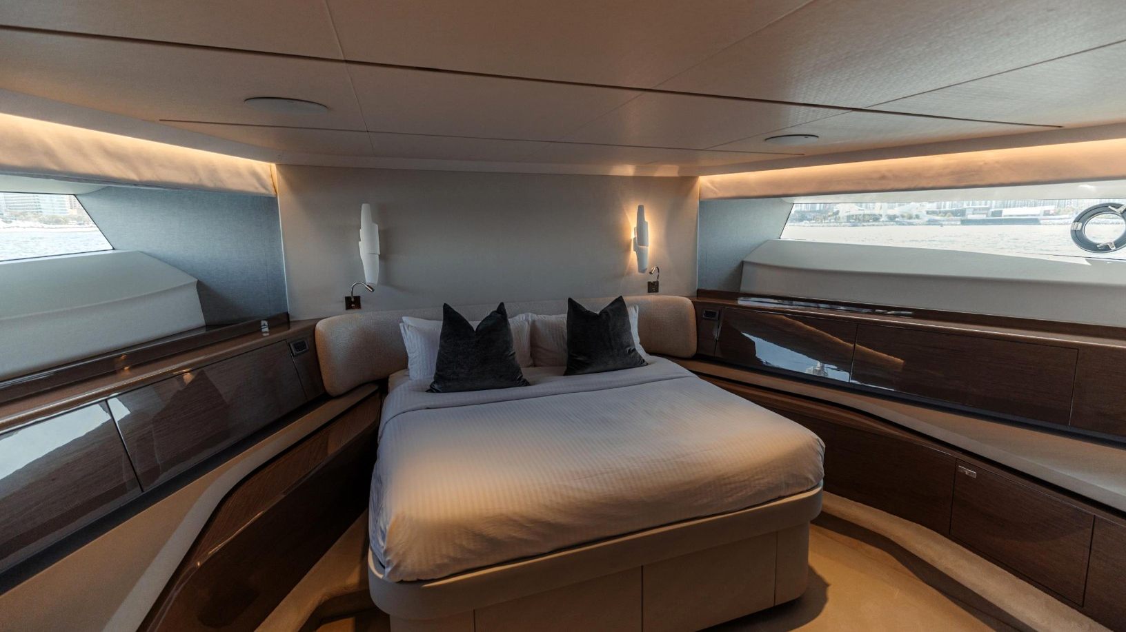 Princess 95X Super-flybridge yacht, image 9