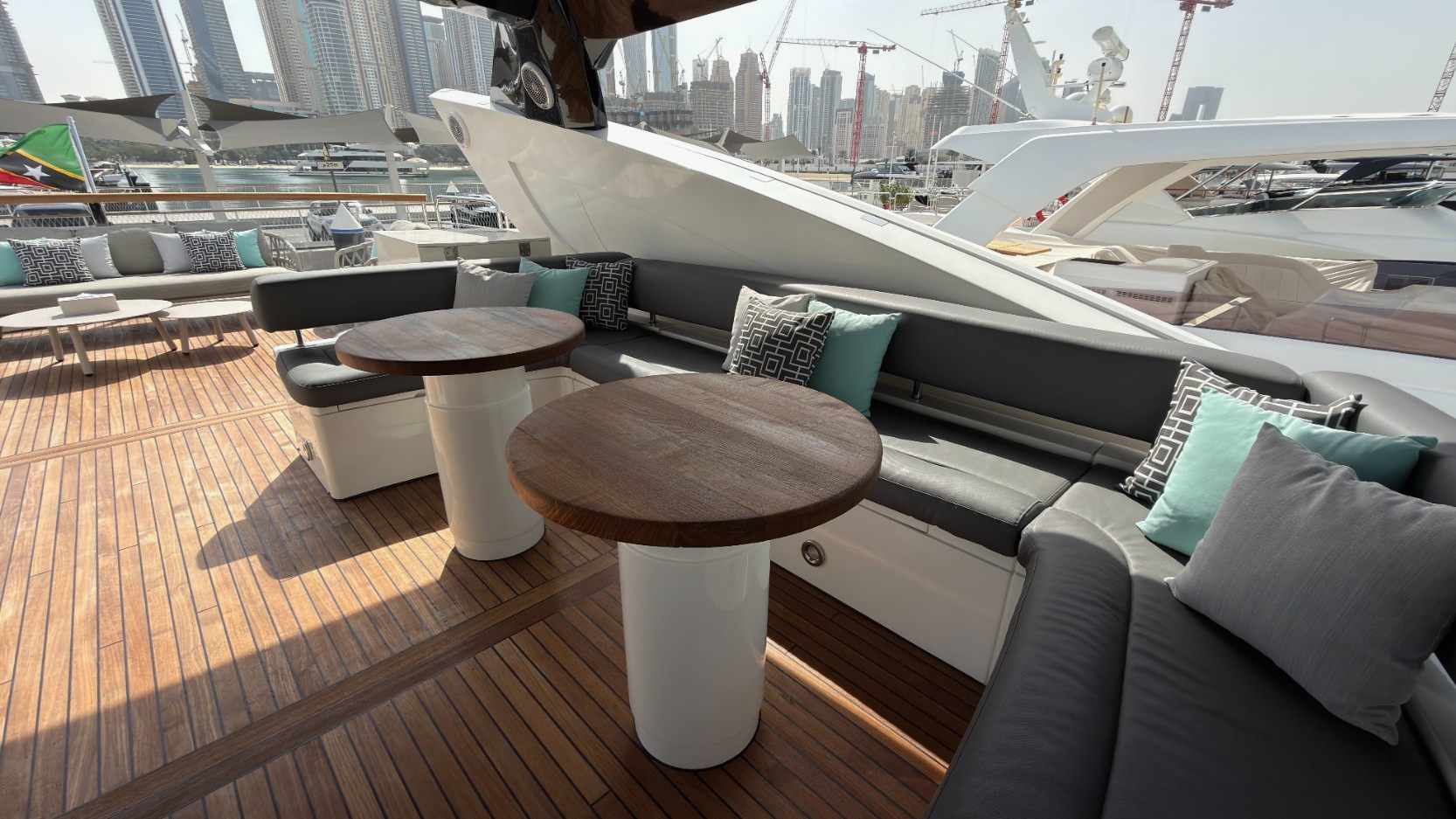 Sunseeker Aarna yacht, image 5