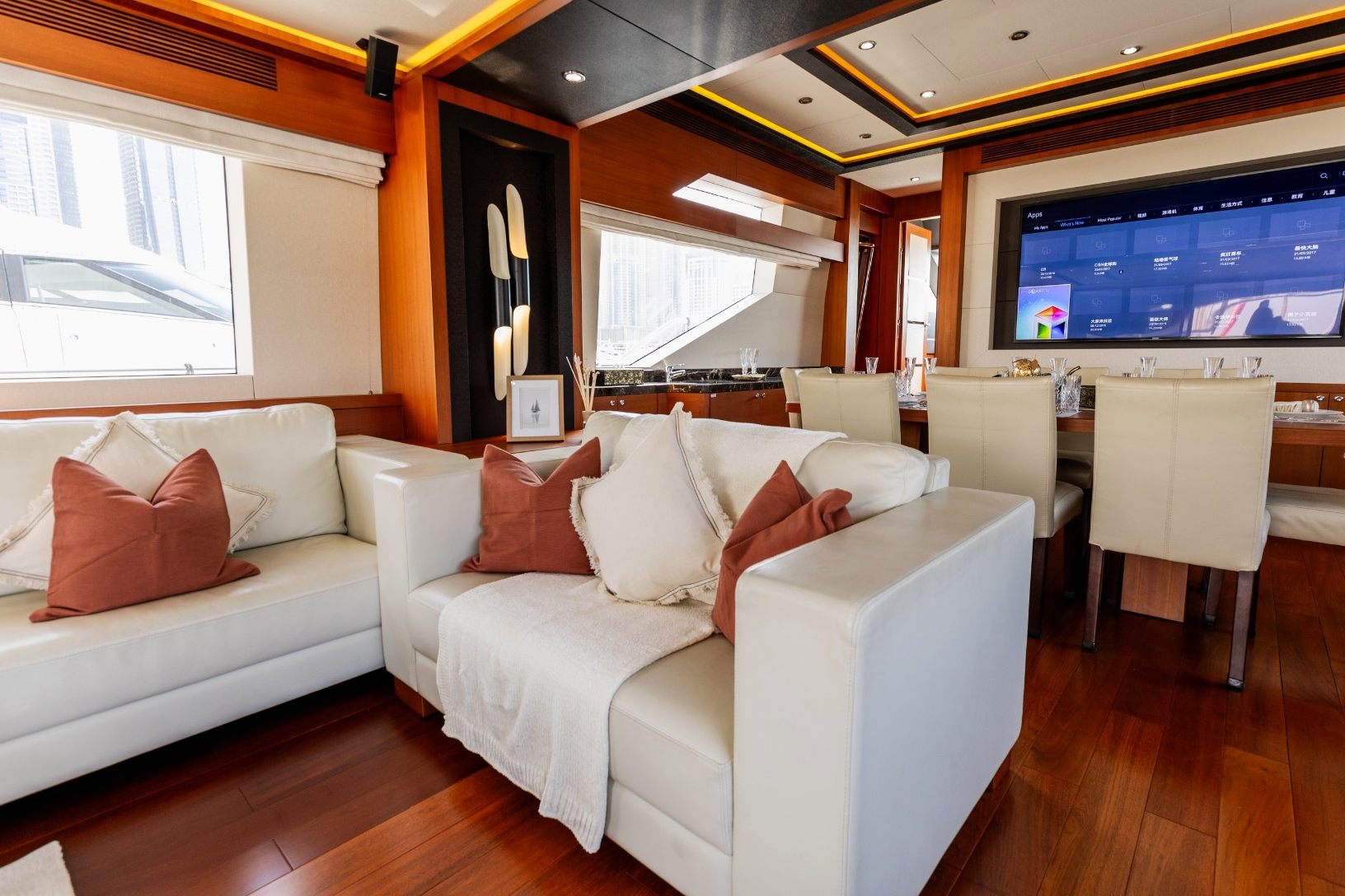 Sky Walker Caliente yacht, image 11