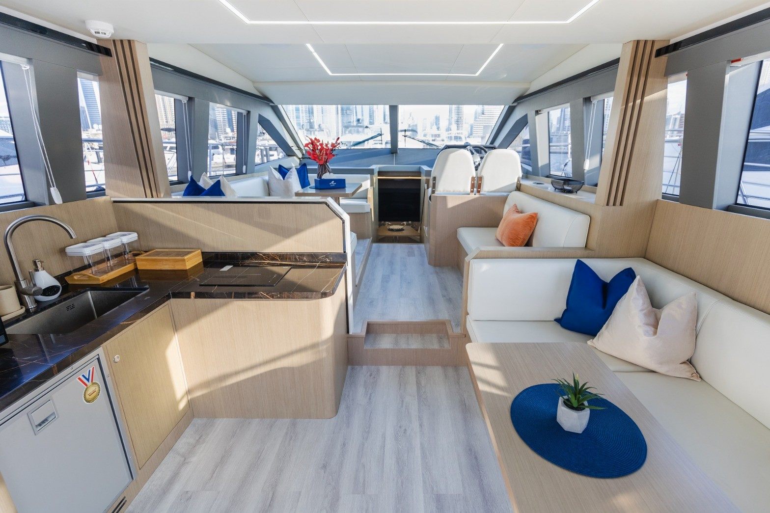 Sky Walker Ace yacht, image 2