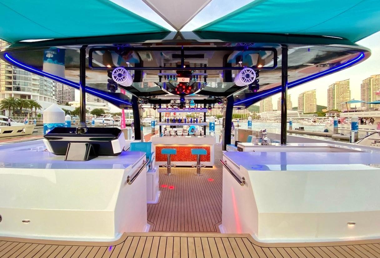 Catamaran Ozone yacht, image 13