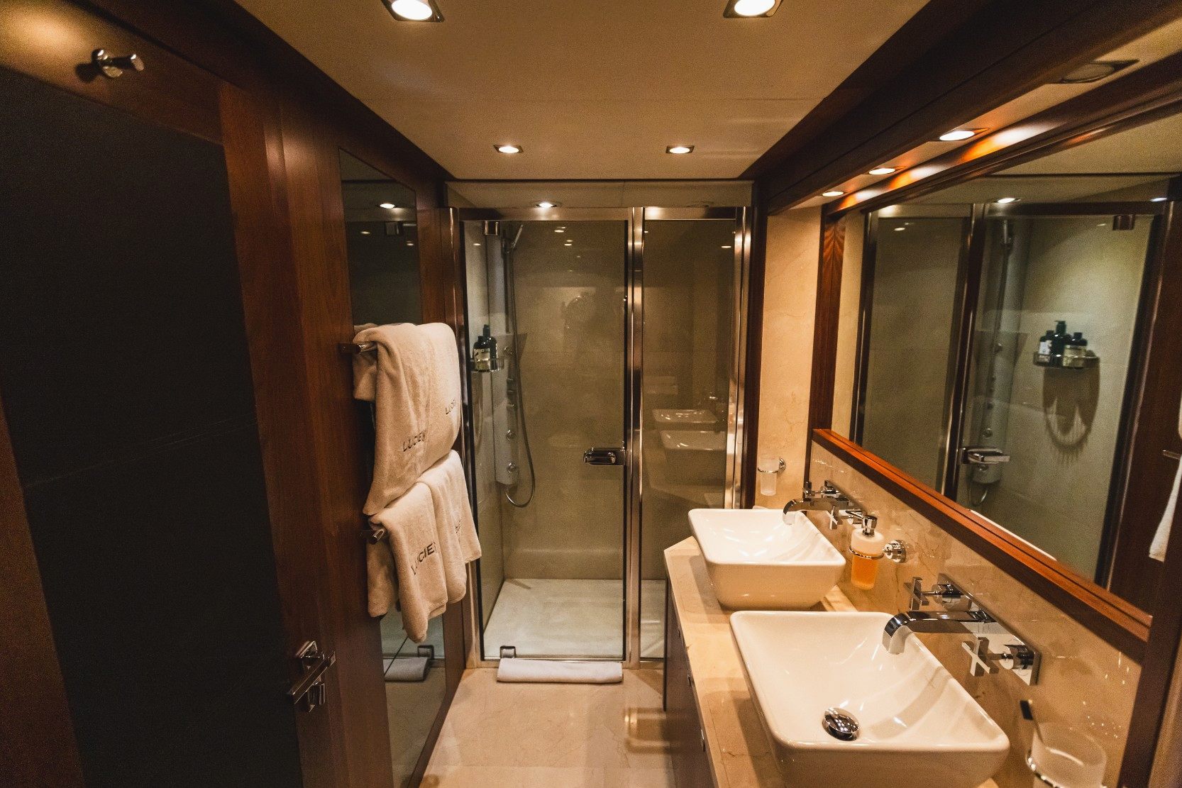 Sunseeker Lucien yacht, image 13