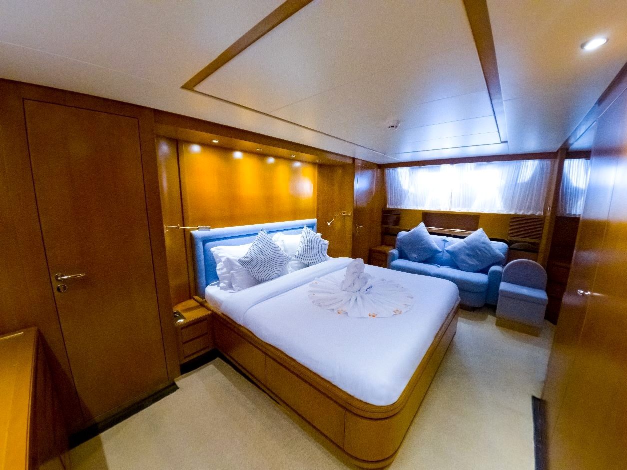 San Lorenzo yacht, image 4
