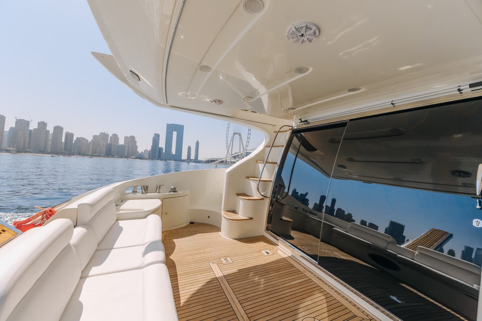 Azimut White Pearl yacht, image 2