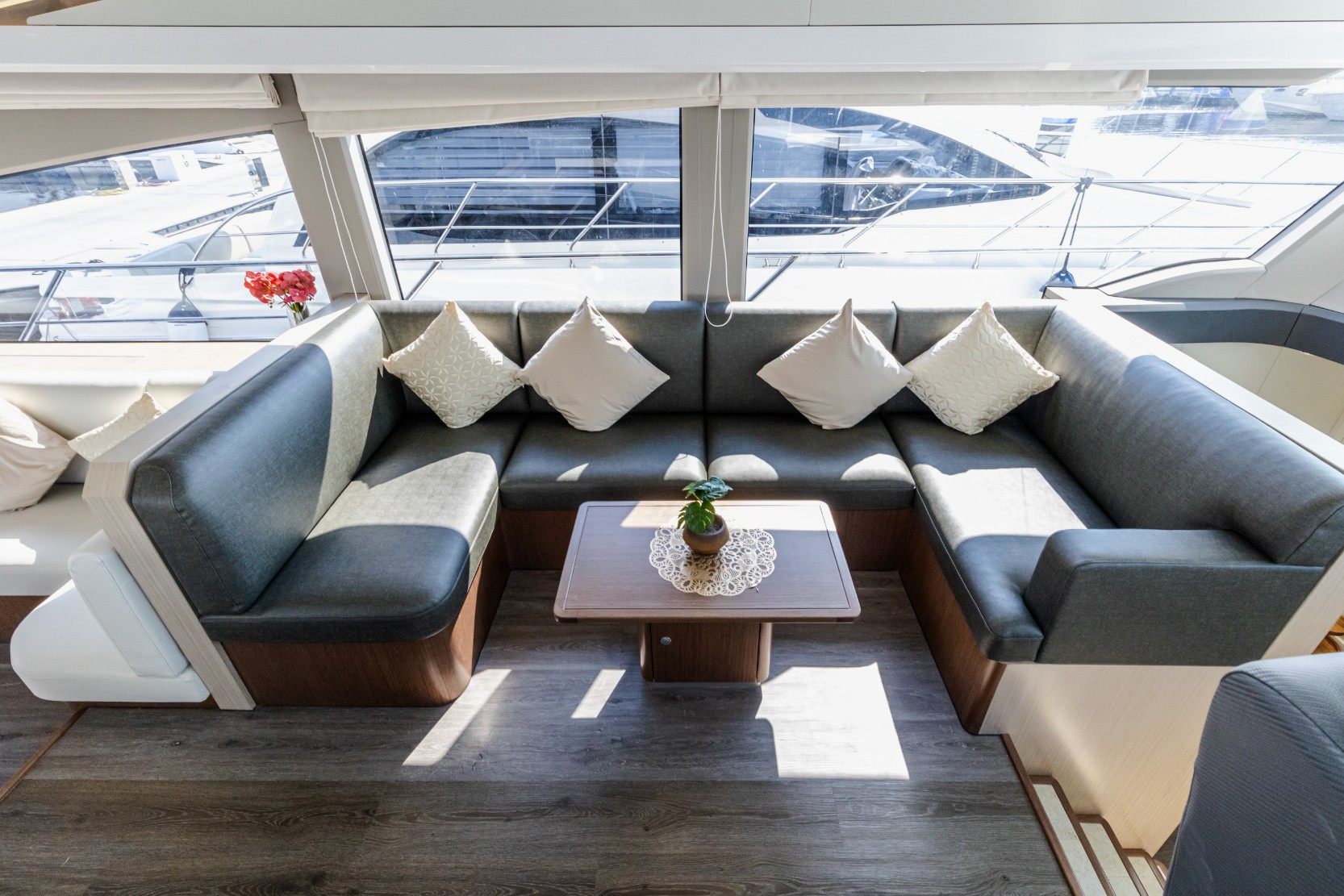 Sky Walker Fly X53 Sport yacht, image 8