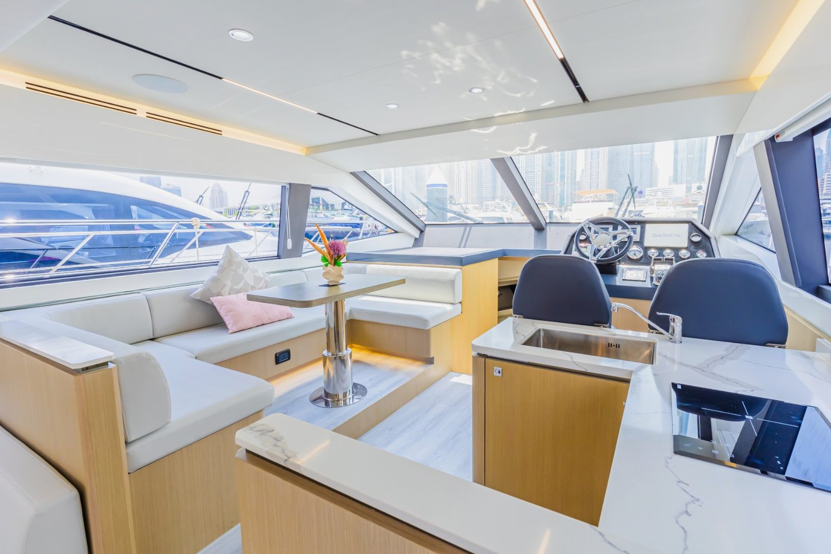 Sky Walker Fin yacht, image 8