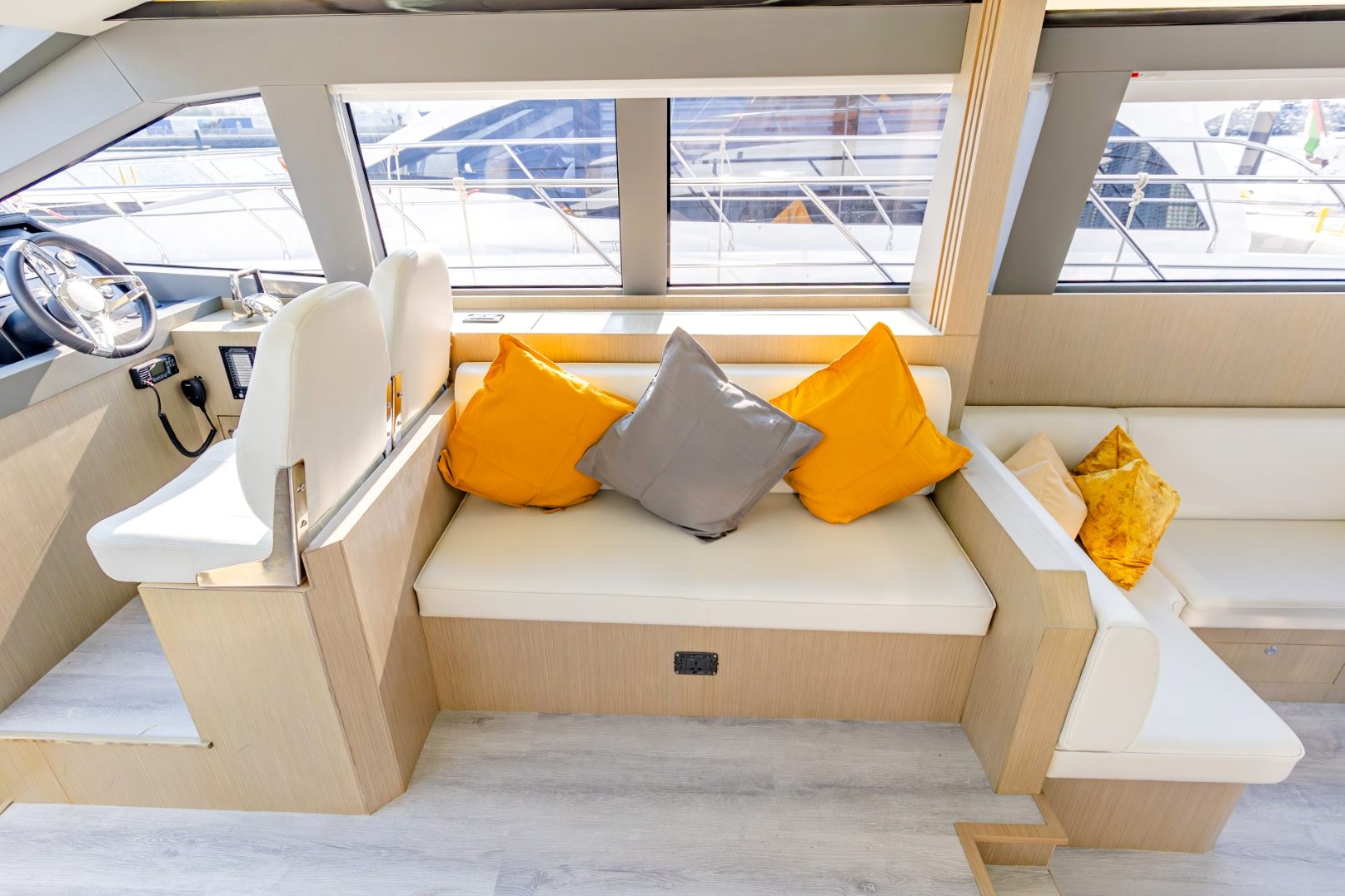 Sky Walker Kio yacht, image 4