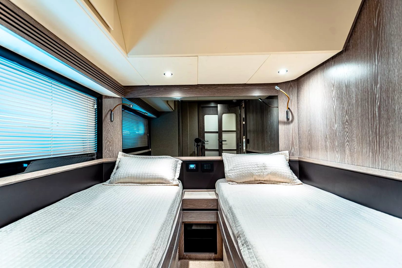 Azimut Magellano 66 ft yacht, image 8