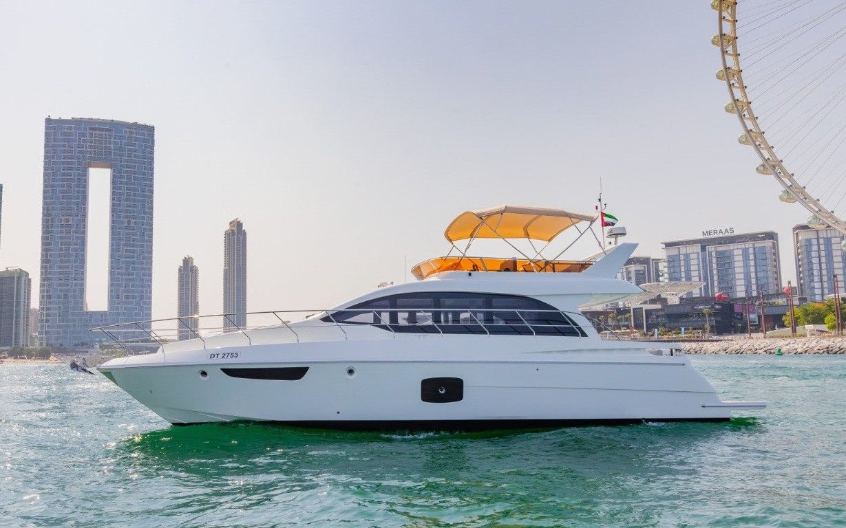 Sky Walker Ace yacht in Dubai