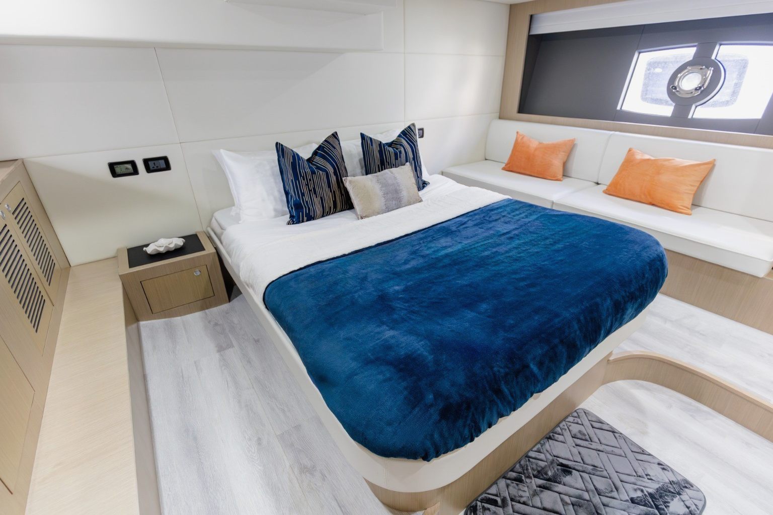 Sky Walker Ace yacht, image 7