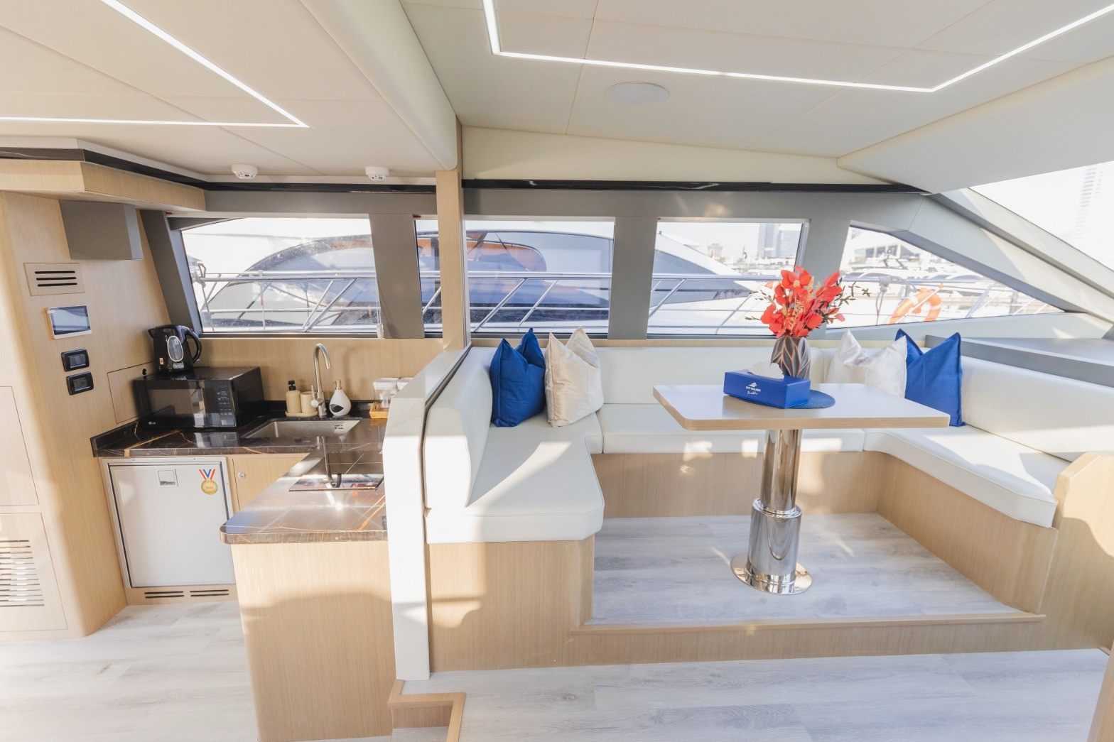Sky Walker Ace yacht, image 9